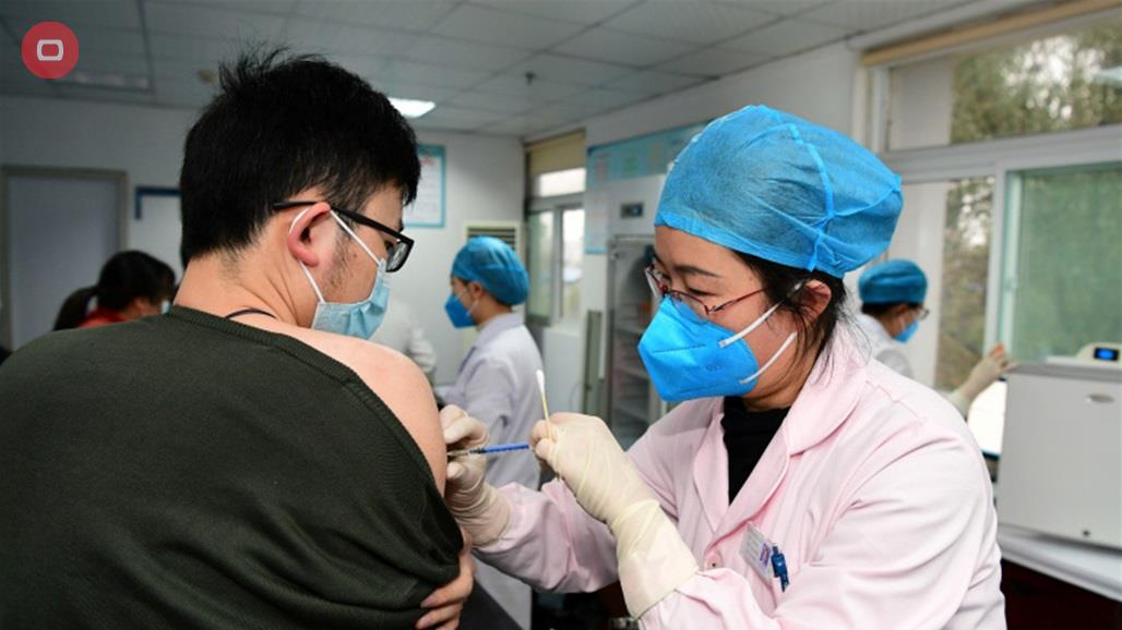 الصين تلقح مليارا و 120 مليونا من مواطنيها ضد كورونا