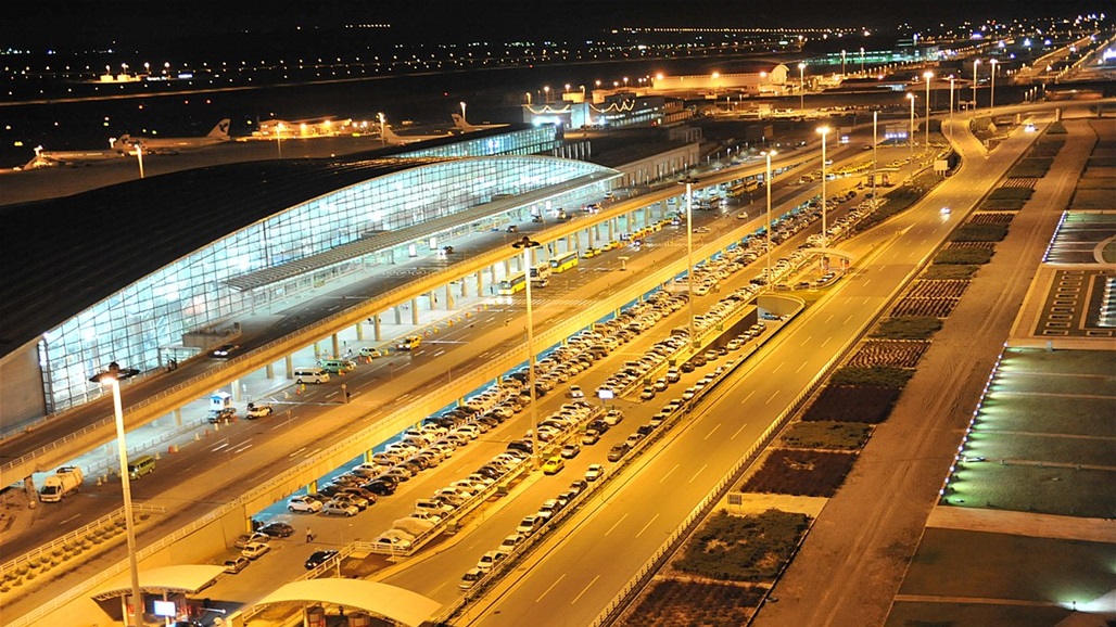 دولة مجاورة تمنع دخول الوافدين من 12 بلداً