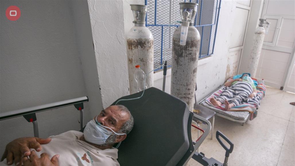 الوضع كارثي والاطباء مرهقون.. دولة عربية تكشف عن انهيار المنظومة الصحية لديها