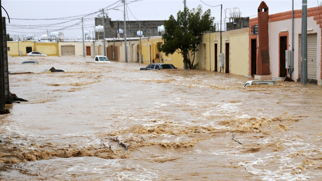بالفيديو.. السيول تجرف 3 آلاف قطعة أثرية في السعودية