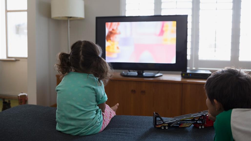 دراسة تكشف عن مخاطر مشاهدة التلفاز لمدة 4 ساعات يوميا!