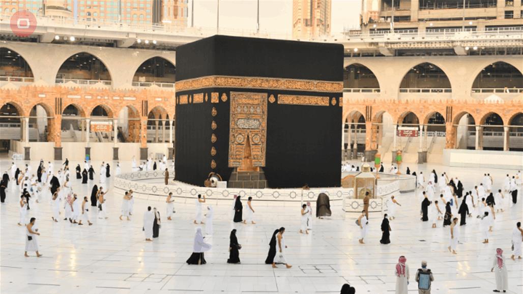 السعودية تحدد موعد استقبال المعتمرين والدول المشمولة