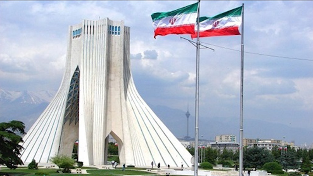 إيران توضح بعد رفع علم كردستان مكان علم العراق