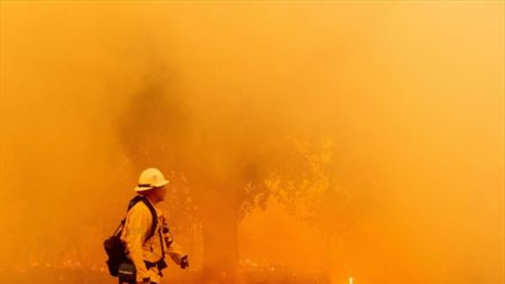 اليونان تكافح الحرائق المستعرة لليوم الثامن