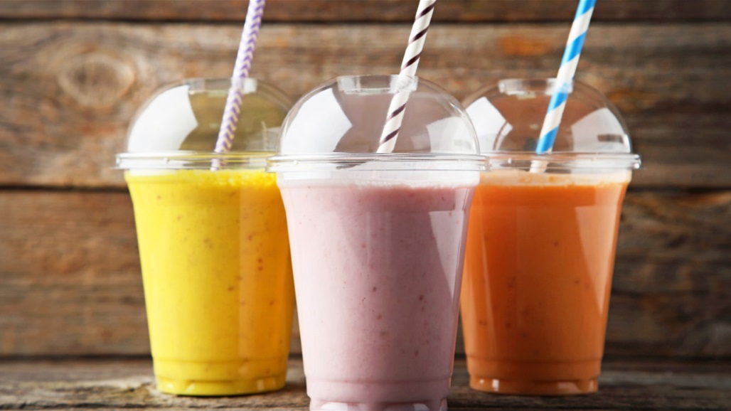 مشاكل صحية تهدد جسم الانسان بسبب هذه الأكواب... احذروها!