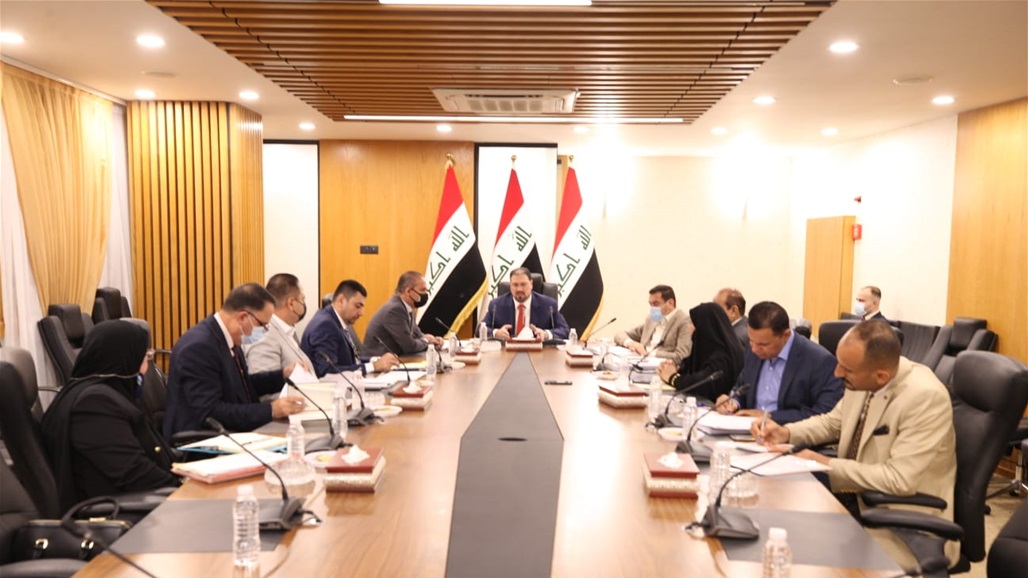 لجنة برلمانية تبحث المشاريع الاستثمارية مع أمين بغداد ورئيس استثمار العاصمة