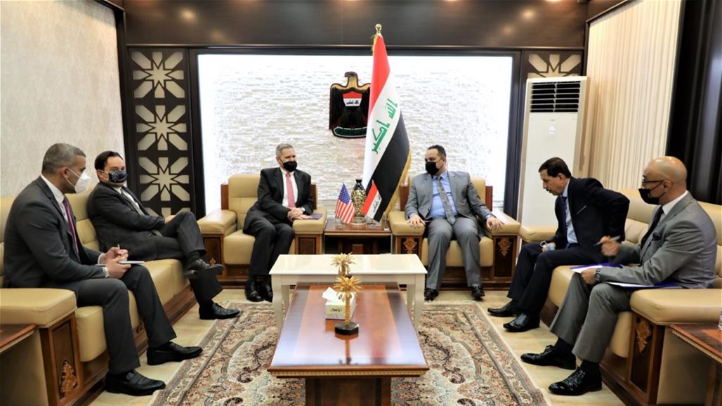 ملفات اقتصادية وتجارية على طاولة وزير التجارة و السفير الامريكي في بغداد 