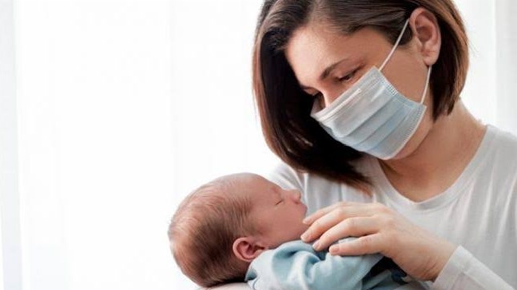 هل يمكن للمرأة المصابة بكورونا إرضاع طفلها؟ الصحة العالمية تجيب