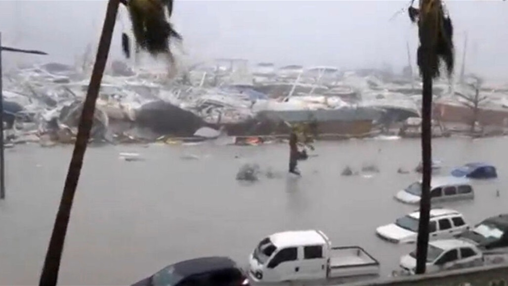 أقوى إعصار منذ مئات السنين يقترب من ولاية أمريكية