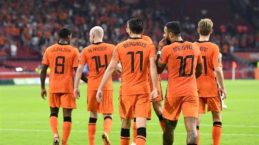 هولندا تمزق شباك تركيا بسداسية في تصفيات كأس العالم