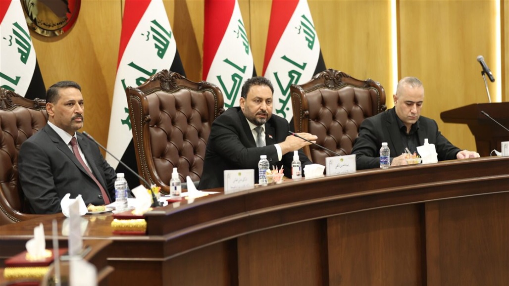 الكعبي يترأس ندوة موسعة لبحث تنفيذ قانون الضمان الصحي
