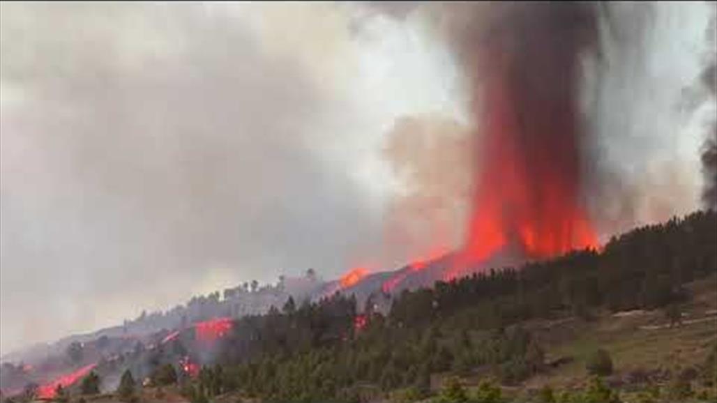 إجلاء 5000 شخص بعد ثوران بركان في جزر الكناري الإسبانية  (فيديو)