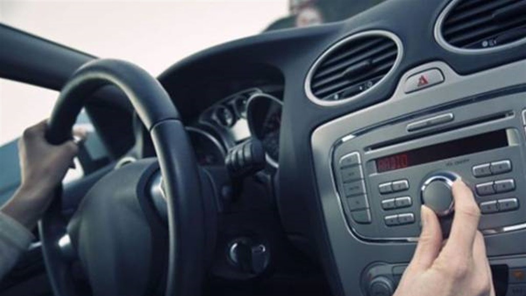 دراسة تحذر من الاستماع إلى الموسيقى والاغاني بصوت عال أثناء قيادة السيارة