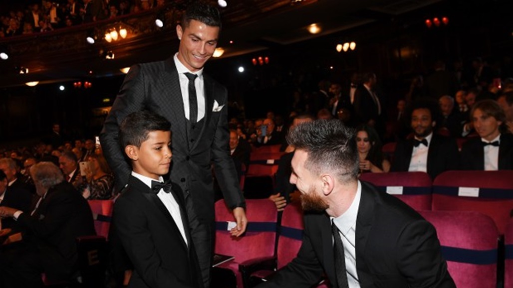 والدة كريستيانو رونالدو تروي "القصة المضحكة" للقاء حفيدها مع ميسي