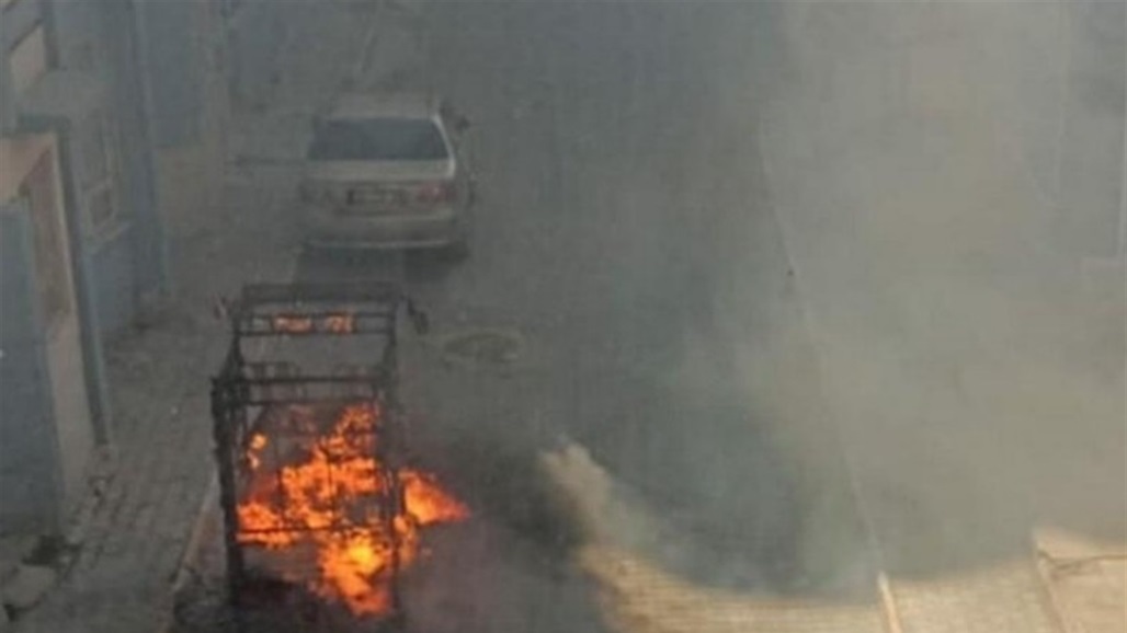 أتراك يحرقون منازل ومركبات سوريين في إزمير