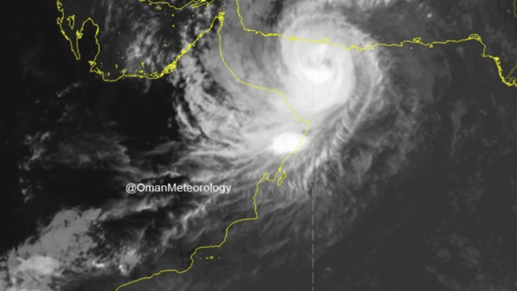 إعصار "شاهين" يقترب.. دول خليجية تعلن التأهب