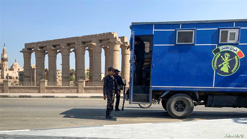 مقتل ضابطين باشتباكات عنيفة في مصر