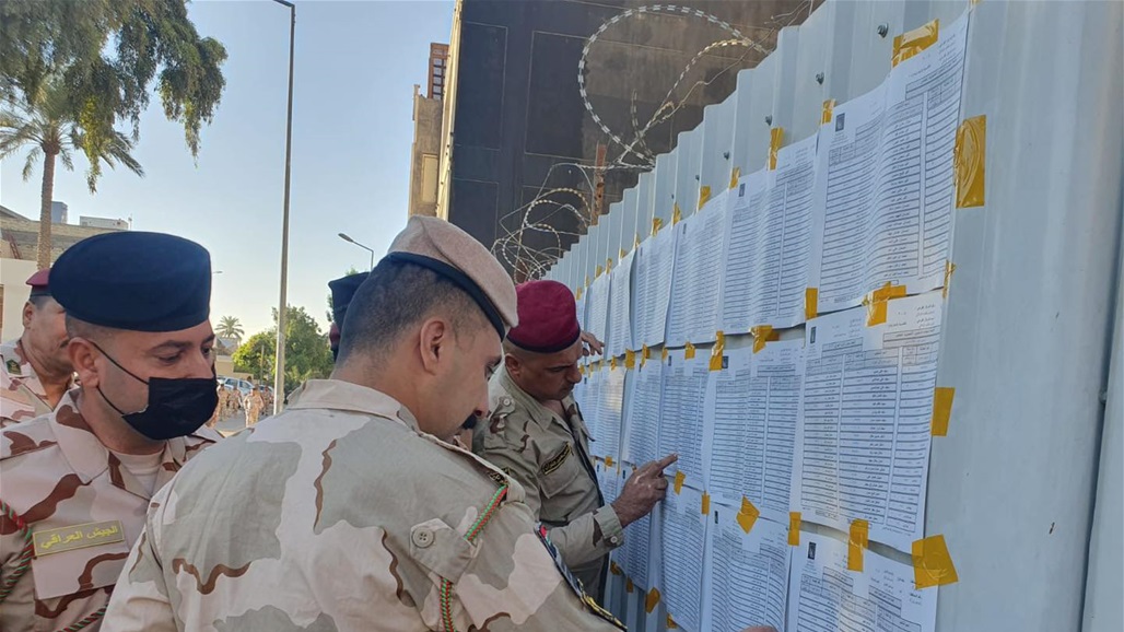 القوات الامنية تكثف اجراءاتها قرب مراكز الاقتراع في مدينة الصدر