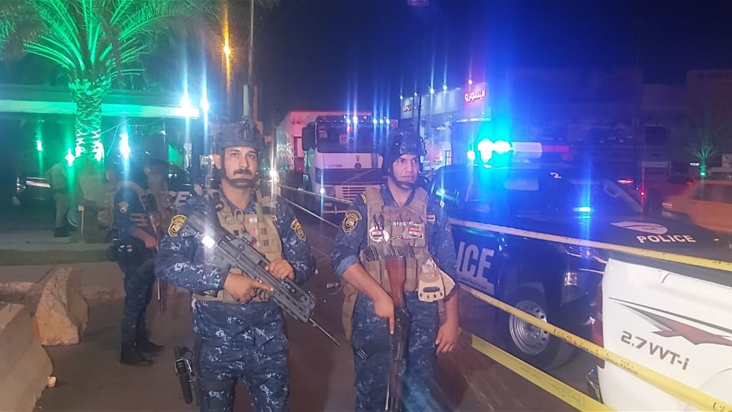 بالصور.. السيارات المخصصة لنقل صناديق التصويت الخاص وسط بغداد