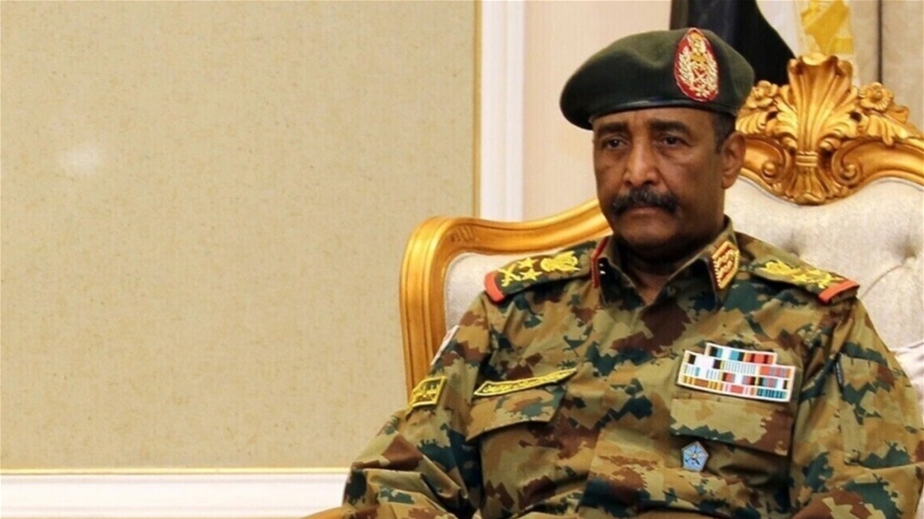 قائد الجيش السوداني يصدر 6 قرارات جديدة بينها حل النقابات 
