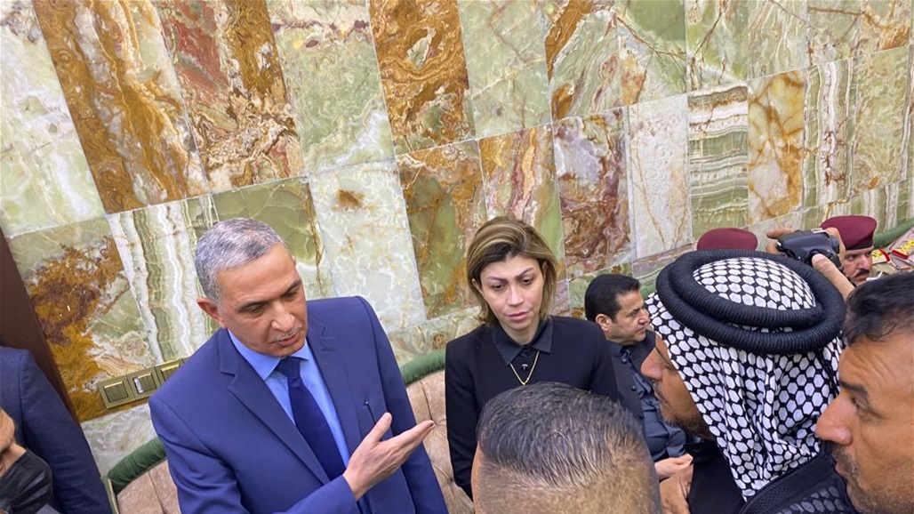 الكاظمي يخصص منحة مالية عاجلة لذوي الضحايا والنازحين 