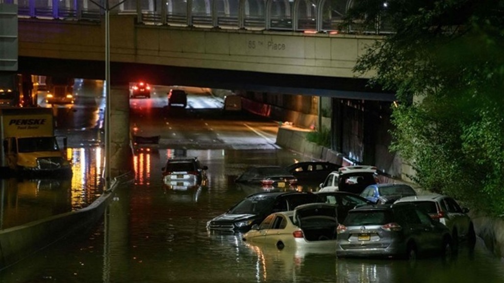 فيضانات ضخمة تضرب الساحل الشرقي للولايات المتحدة