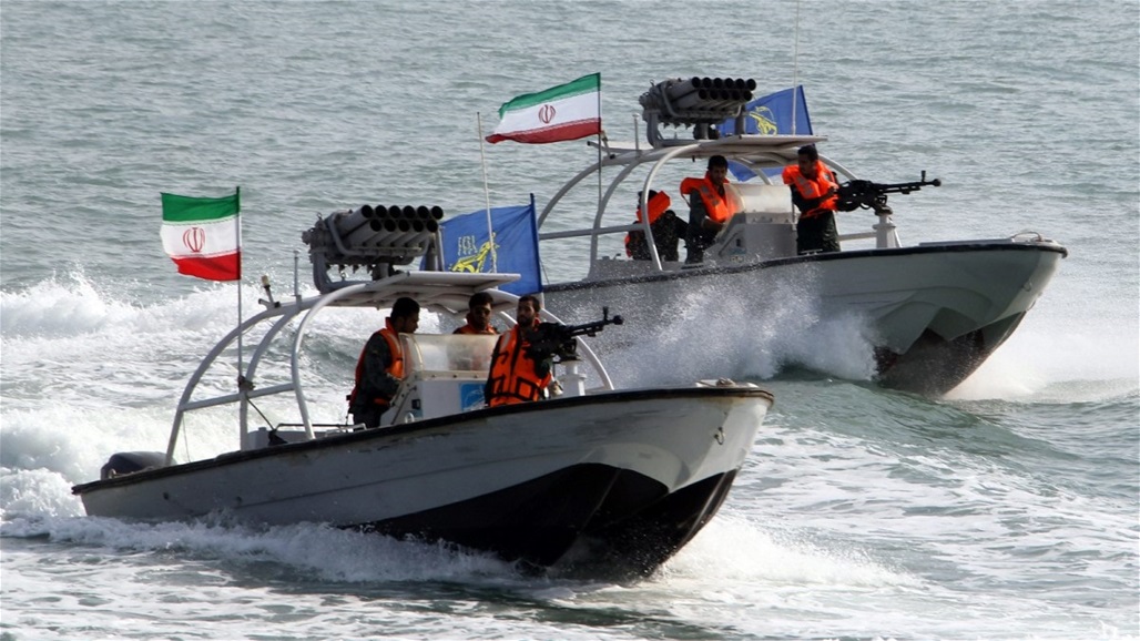 إيران تحتجز زورقين عُمانيين للصيد في المياه الإقليمية