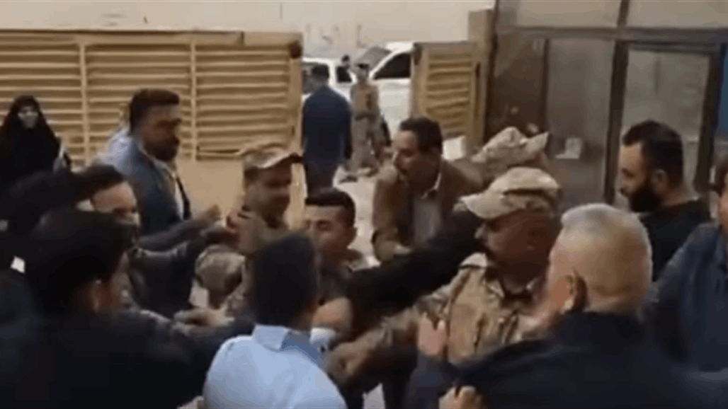 مفرزة امنية تعتدي على موظف حكومي في بابل (فيديو)
