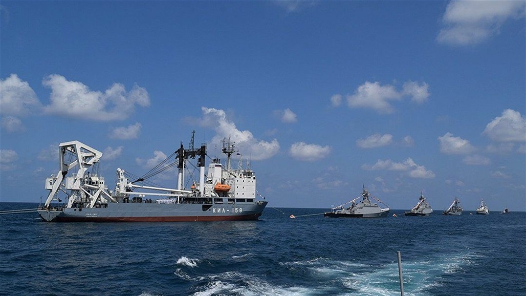 دولة مجاورة تغلق جميع الموانئ البحرية أمام الملاحة والصيد