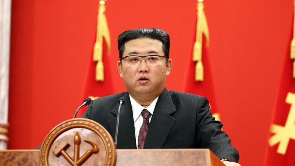 قميص الزعيم الكوري يُثير تساؤلات عن حقيقة وضعه الصحي (صورة)