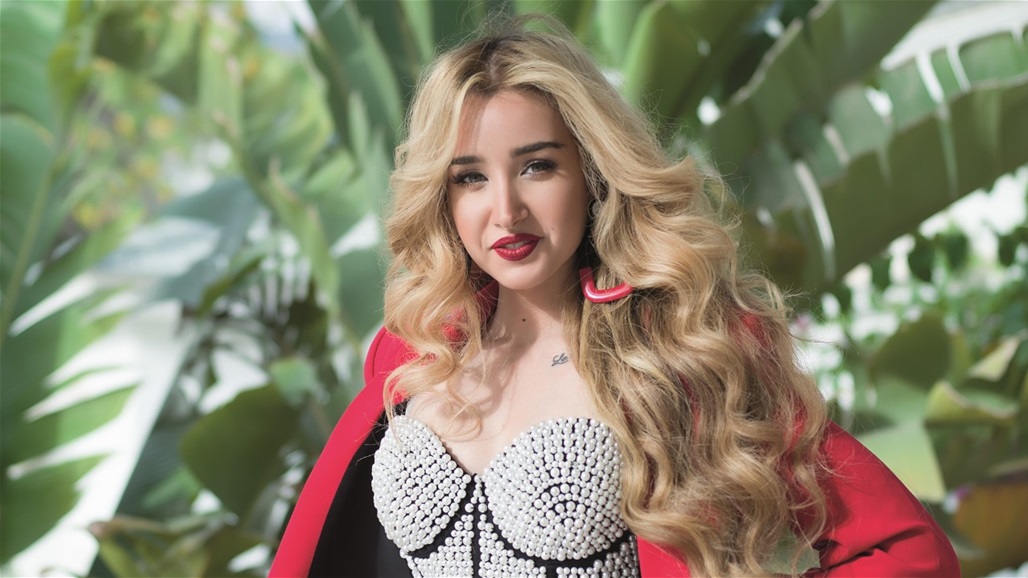 فنانة شهيرة تُصاب بـ"كورونا" وهذه المرة مع زوجها