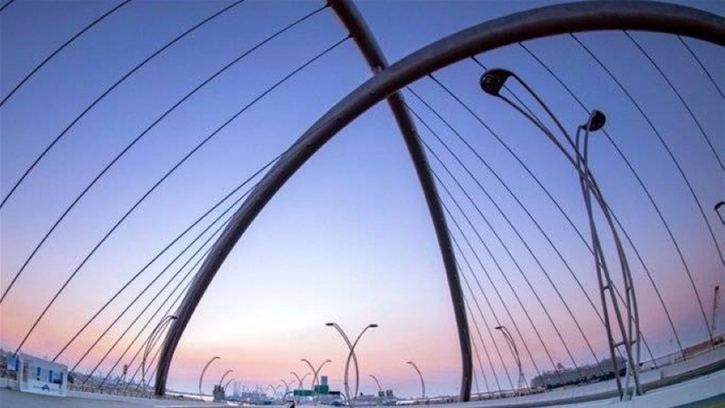 محمد بن راشد يطلق جسر "إنفينيتي" في دبي