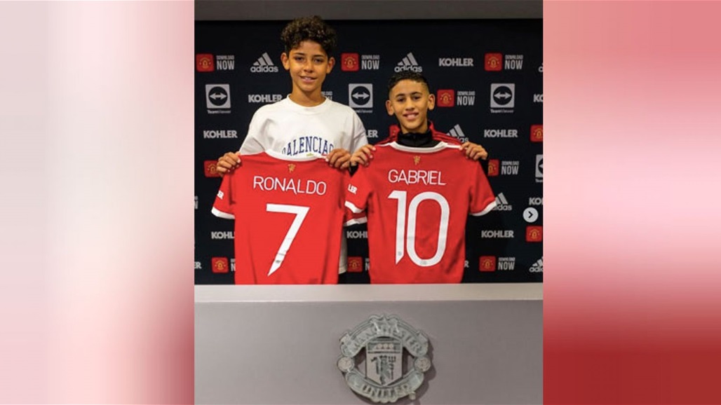 على خطى والده.. رونالدو جونيور يتعاقد مع الشياطين الحمر