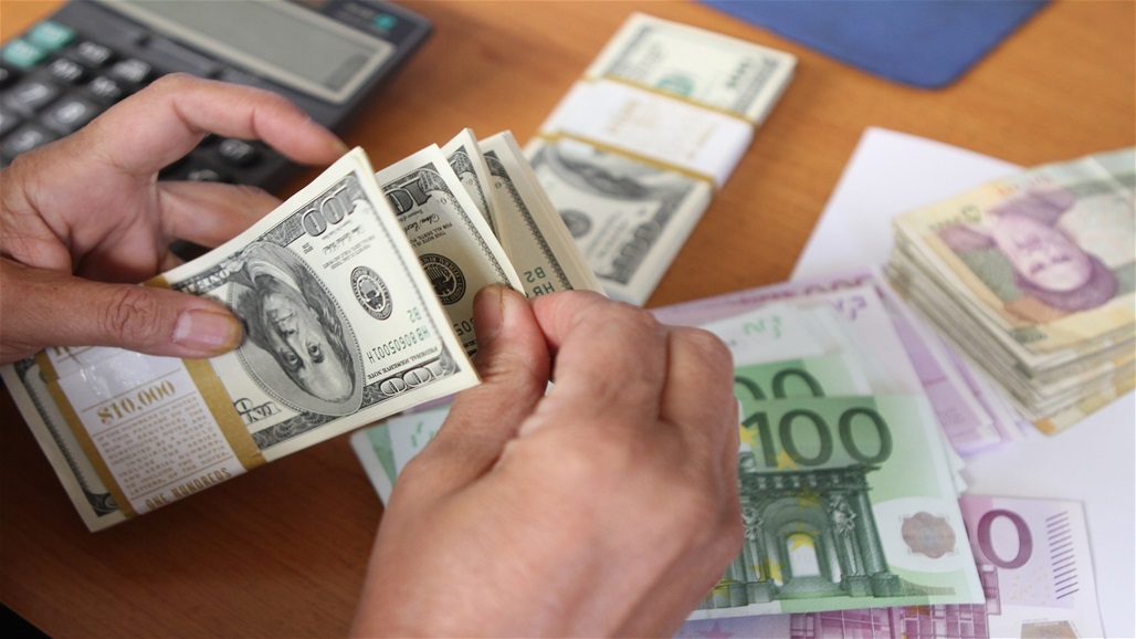 بينها التومان الايراني.. اسعار العملات الاجنبية والمعادن الثمينة في العراق 