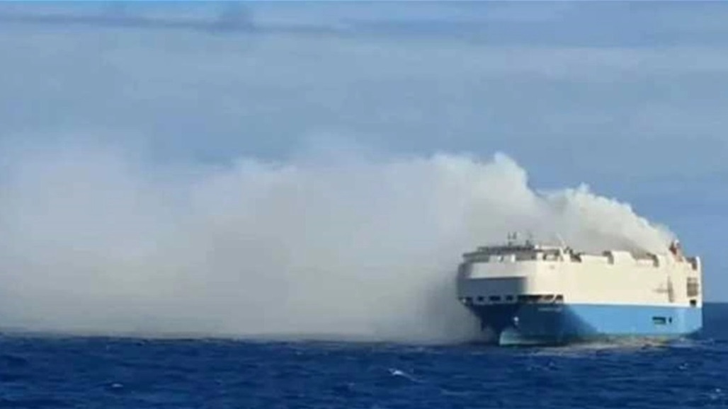 لامبورغيني وبورشه.. حريق يدمر مئات السيارات الفارهة