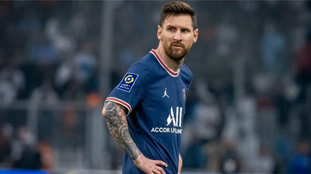 ميسي يعود إلى برشلونة بقميص سان جيرمان (صورة)