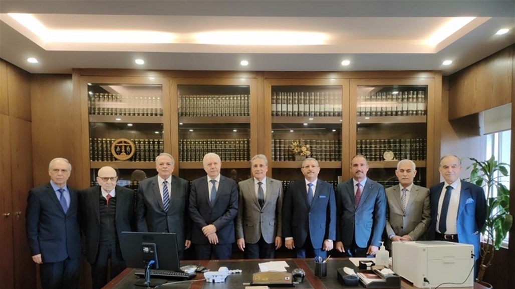 لتجاوز الأزمة الاقتصادية.. قضاة العراق يتبرعون لقضاة لبنان