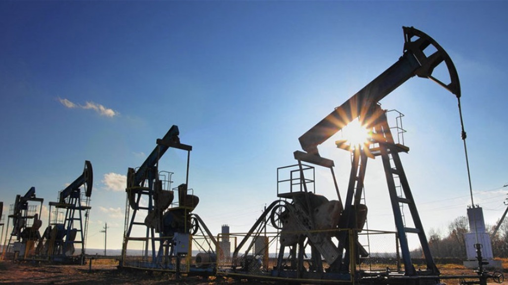 أسعار النفط تواصل الارتفاع وخام برنت يتجاوز 127 دولاراً