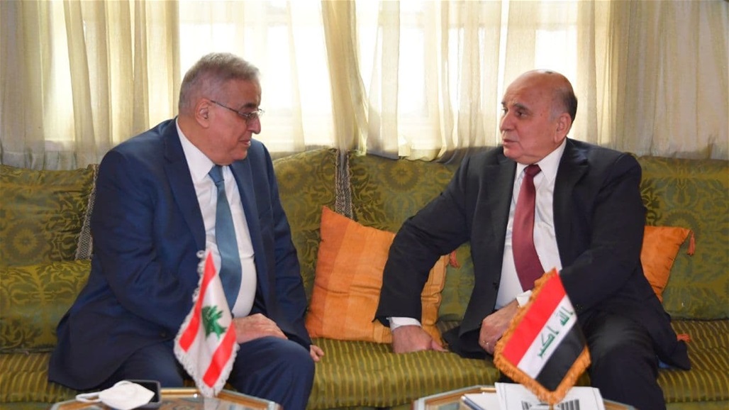 وزير الخارجية يبحث مع نظيره اللبناني توحيد الموقف العربي لمواجهة التحديات