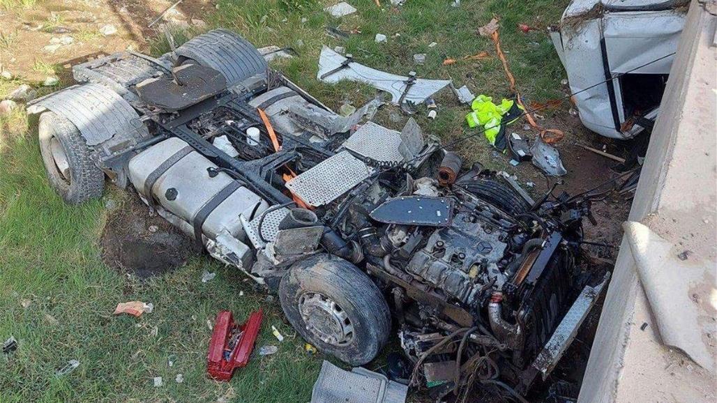 المرور العامة توضح بشأن سقوط عجلة من أعلى جسر الشعلة