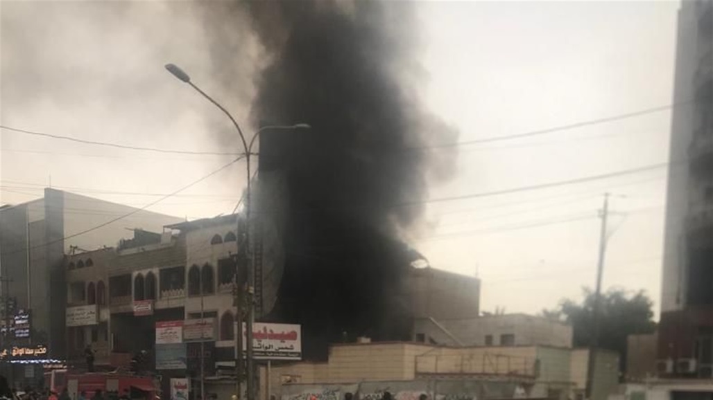 نفايات تتسبب بحريق مولدة أهلية وصيدلية وسط بغداد