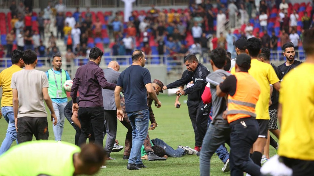 ضجة واسعة بعد أحداث ملعب النجف.. وأبو بكر يرد على العنصرية