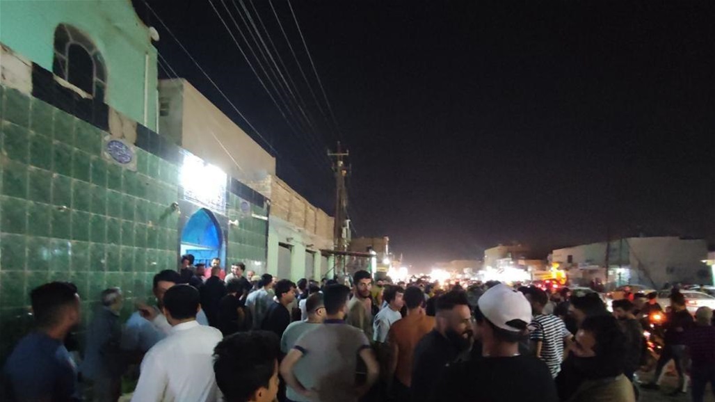 العشرات يتظاهرون أمام مكاتب "الصرخية" في بابل والناصرية