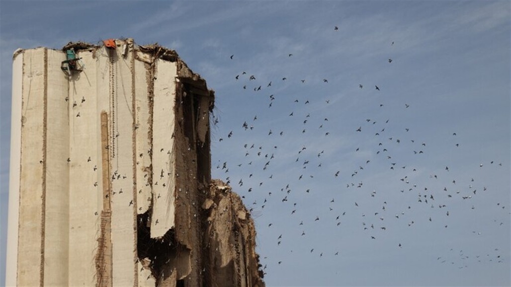 لبنان توافق على هدم صوامع الحبوب في مرفأ بيروت