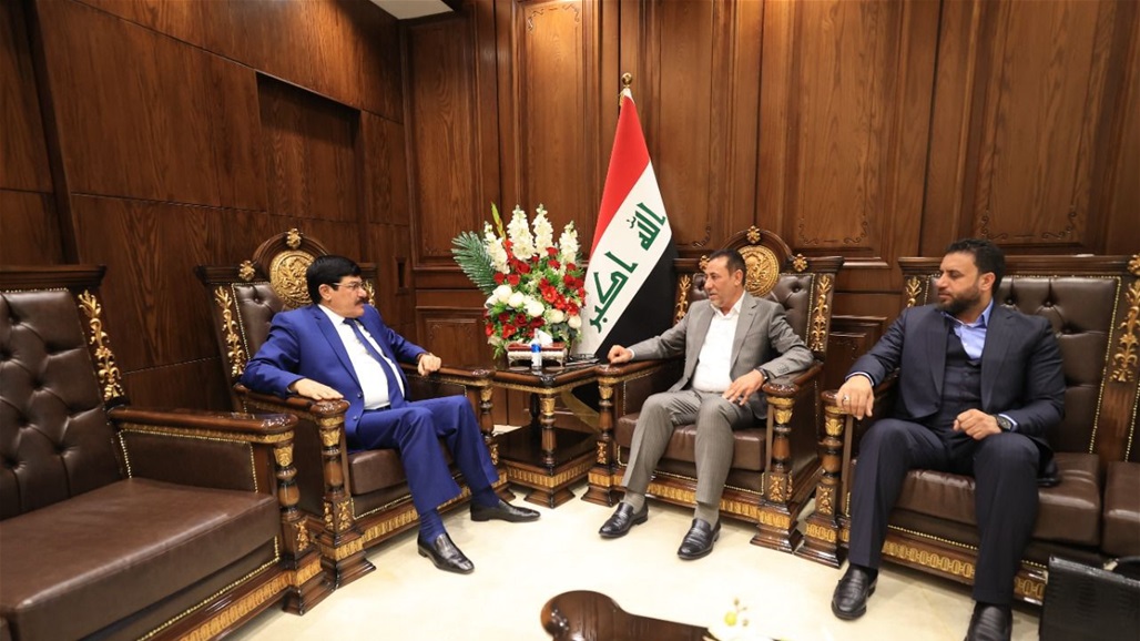 الزاملي يشدد على ضرورة ضبط الحدود مع سوريا لمنع تهريب النفط 