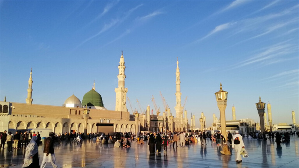 السعودية..  إجراءات جديدة تخص زيارة "الروضة الشريفة"