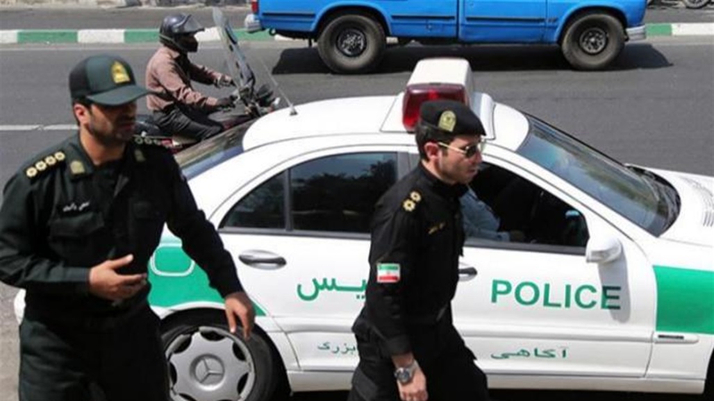 طهران تعتقل رجلًا سويديًا