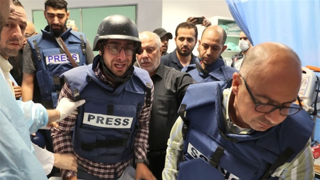 شاهد لحظة مقتل الصحفية "شيرين أبو عاقلة" في جنين (فيديو)