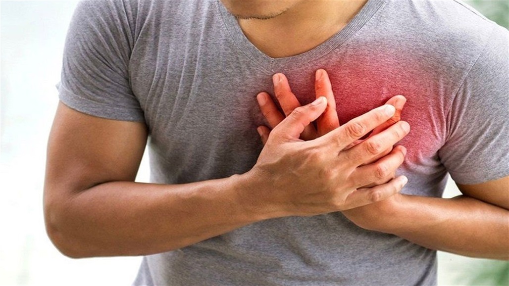 لا تتجاهل علامات الأصابع والكفين... قد تشير إلى أمراض القلب!