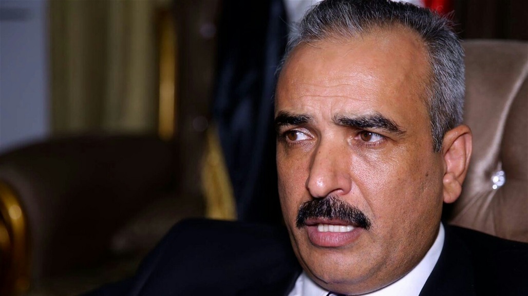 نائب يكشف عن "منظومة فساد" بالصناعة ويؤكد: السرقة مراحل